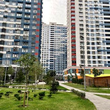 Євгена Сверстюка вул. (Марини Раскової), 6