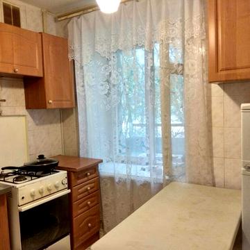 Краснова вул., 14