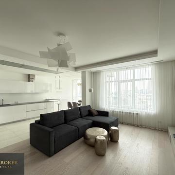 Андрія Верхогляда вул. (Михайла Драгомирова), 11