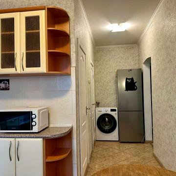 Червоної Калини просп. (Володимира Маяковського), 66-А