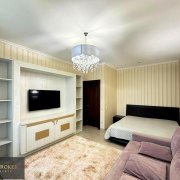 Андрія Верхогляда вул. (Михайла Драгомирова), 14