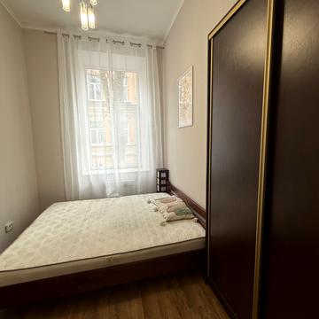 Богдана Лепкого вул., 3