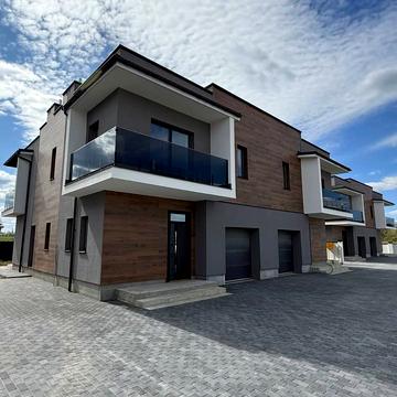 Салютна вул.