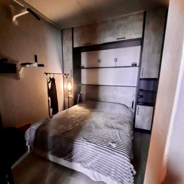 Перлинна вул., 8