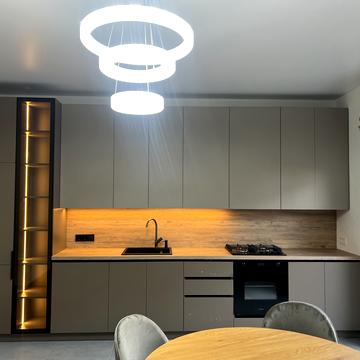 Весняна вул.