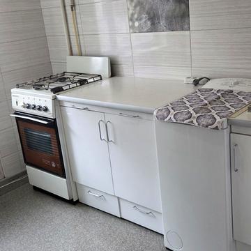 Здолбунівська вул., 3-Б