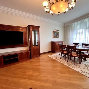 Старонаводницька вул., 6-Б