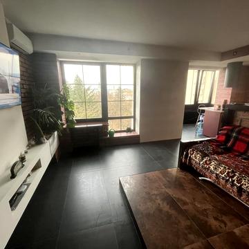 Пекарська вул., 9