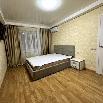 Дарницький бульв., 11