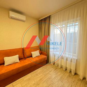 Залізнична вул., 32