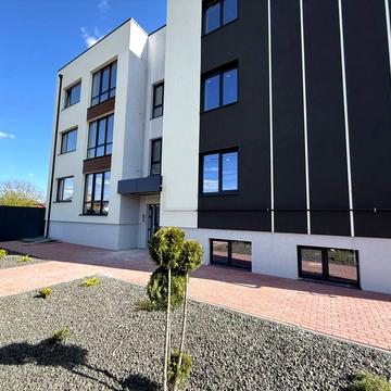 Поповича вул., 37