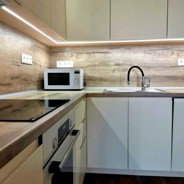 Дніпровська набережна вул., 16-Г