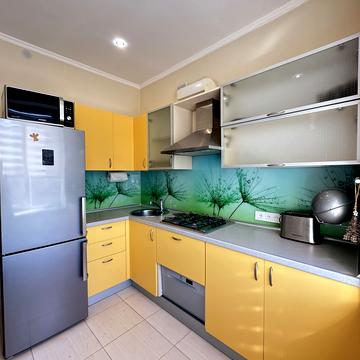 Івана Котляревського бульв. (Праці), 7