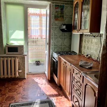 Офіцерська вул., 18