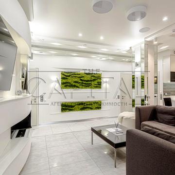 Бессарабська пл., 5