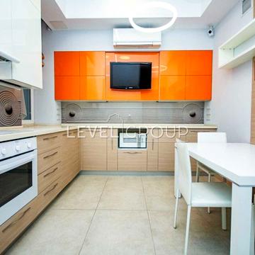 Круглоуніверситетська вул., 7