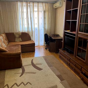 Глинянський Тракт вул., 161б