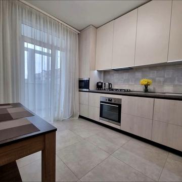 Фріца Гленца вул., 10