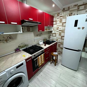 Генерала Тараса Чупринки вул. (), 3