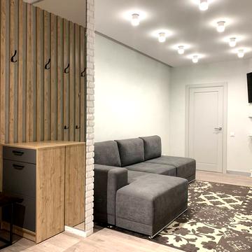 Машинобудівників вул., 16