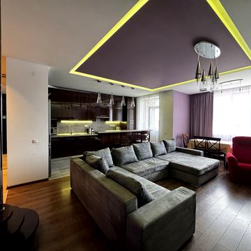 Під Голоском вул., 8