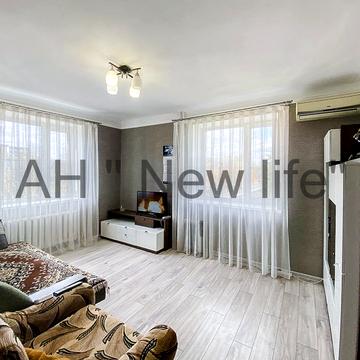 Волонтерська вул. (Малиновського), 2