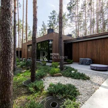 Центральна вул.