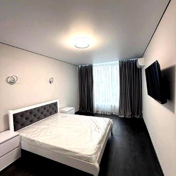 Флотська вул., 10-Б