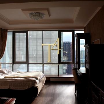 Дніпровська набережна вул., 14