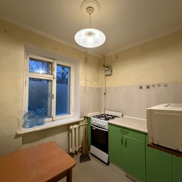 Героїв Крут вул. (Валентини Терешкової), 20