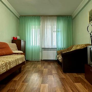 Світлицького вул., 13