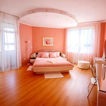 Шота Руставелі вул., 44