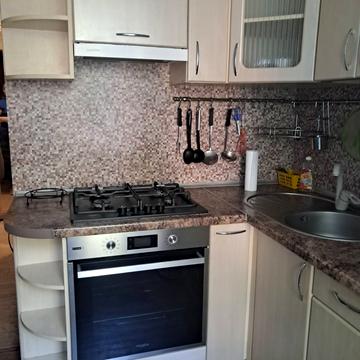 Вацлава Гавела бульв. (Івана Лепсе), 79