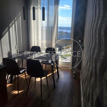 Зарічна вул., 4 к2