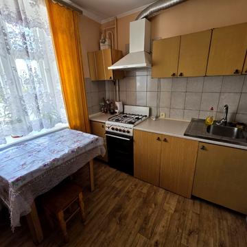 Любінська вул., 150