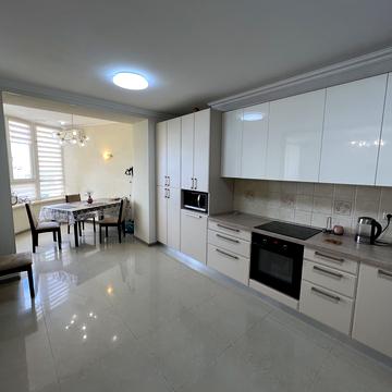 Кленова вул., 2а