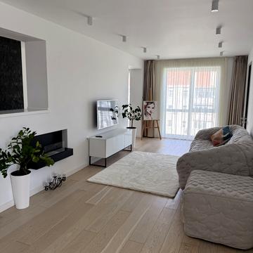 Околична вул., 10