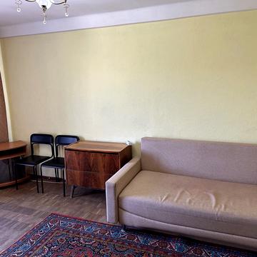 Йорданська вул. (Лайоша Гавро), 8