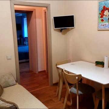 Павла Чубинського вул., 5-А