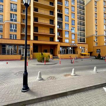 Валерія Лобановського вул., (вул. Лобановського, 30в)