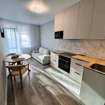 Ковалевського узвіз, 7