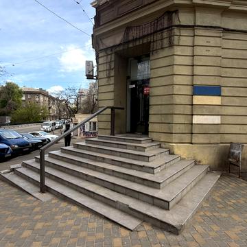 Польська вул., 17