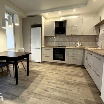 Праведників Світу вул., 45