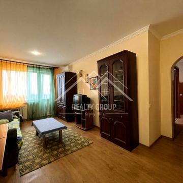 Десантна вул., 8