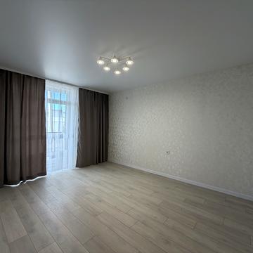 4-й Леоніда Каденюка пров. (4-й Комарова), (Будинок)