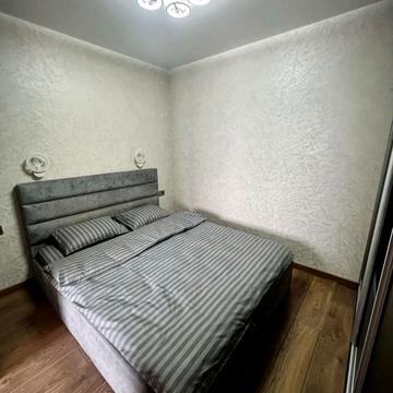 Вишняківська вул., 2