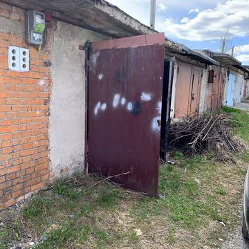 Тернопільська вул., 13/4