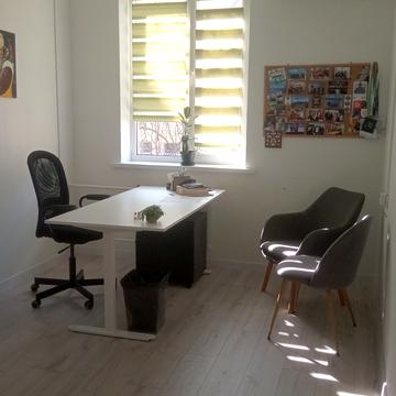 Богдана Хмельницького вул., 42/32