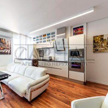 Жилянська вул., 118