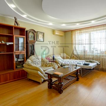 Євгена Сверстюка вул. (Марини Раскової), 52-В